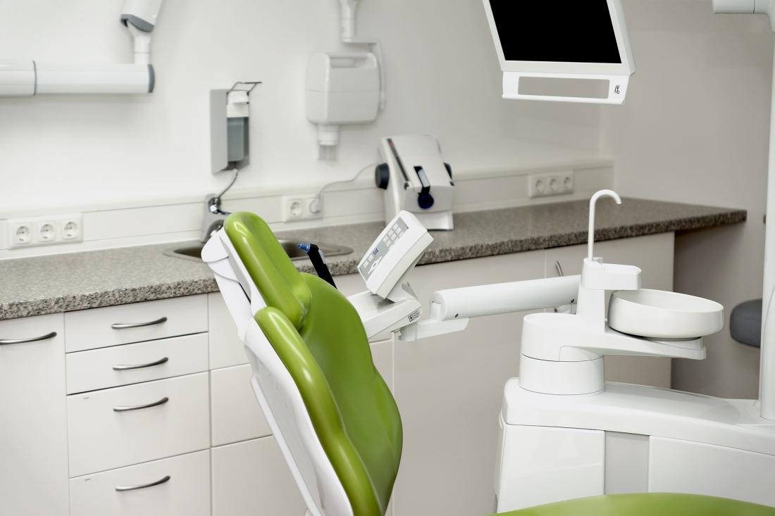 Have a Tooth Extraction Appointment Scheduled With a Dentist in Nashville?